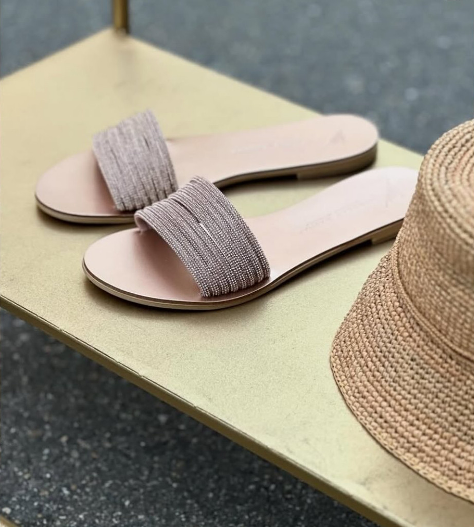 Summer sandals from Almyra Concept Store
